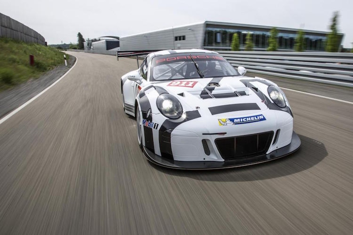 Soi xe dua “khung” Porsche 911 GT3 R tri gia hon 10 ty-Hinh-5